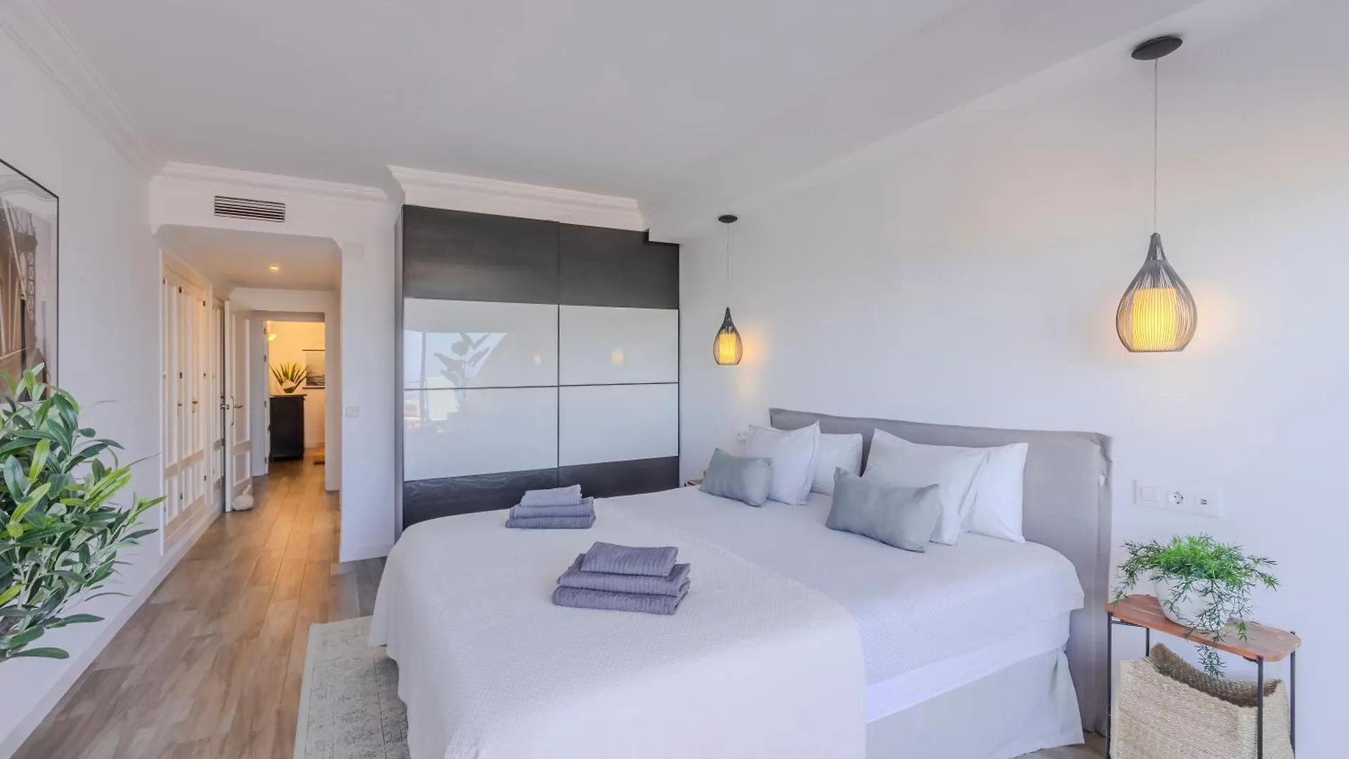 Apartment 2 Bedroom Amazing Views Golf And Pool Marbella Spain
