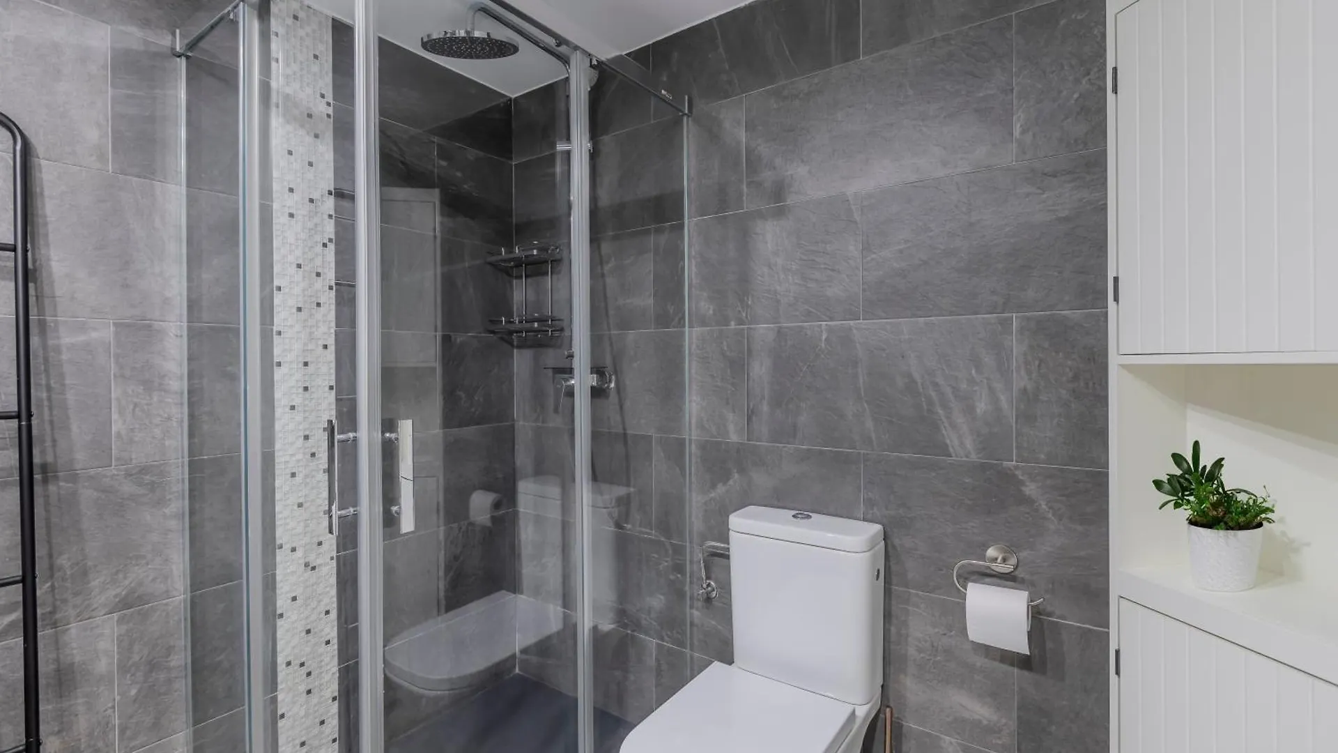 Apartment 2 Bedroom Amazing Views Golf And Pool Marbella